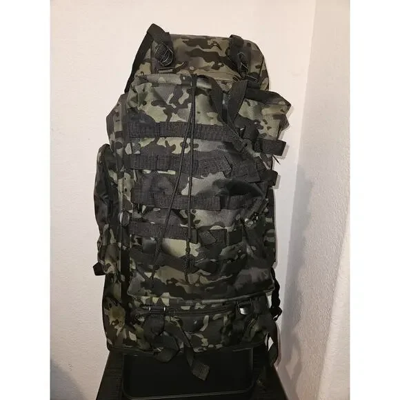 New! 70L Camouflage Hiking Backpack - Picture 4 of 8
